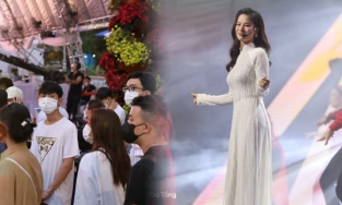 Đông Nhi tái xuất sau ồn ào, biển fan nay chỉ còn khoảng 20 người đến cổ vũ