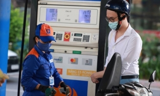 Giá xăng ngày 5/9 tiếp tục giảm nhưng giá dầu tăng tới gần 1500 đồng/ lít