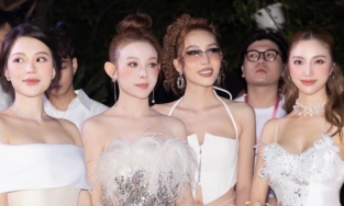 Bộ tứ hotgirl Hà Thành Linh Rin - Huyền Baby - Hạnh Sino - Emily Nguyễn hội ngộ