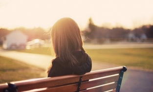 Buồn là gì và cách giúp bạn thoát khỏi nỗi buồn ngay tức khắc