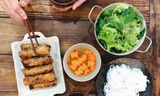 Nem rán giòn rụm, món ngon dân dã mà cầu kỳ của người Việt