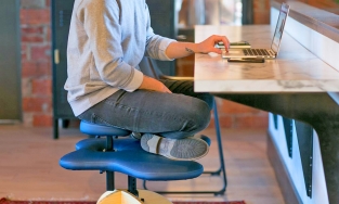 Chiếc ghế sinh ra cho những người mê ngồi khoanh chân với vô số lợi ích cho sức khỏe