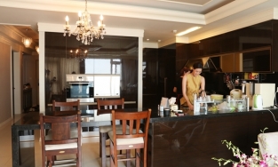 2 ngôi nhà của Hoa hậu Hoàn vũ Việt Nam Khánh Vân: 1 có view rất đẹp ở Bình Thạnh, 1 ấm áp cùng cha mẹ