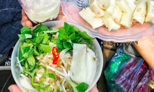 Bánh đúc nộm, món ăn chơi thanh cảnh ngày hè của Hà Nội
