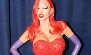 Tổng hợp những pha họa mặt đi vào lòng đất của Heidi Klum mỗi dịp Halloween