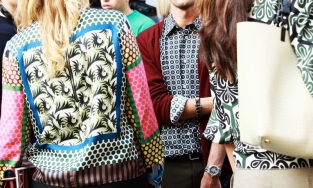 Bí quyết phối đồ đẹp cho nam giới khi kết hợp nhiều hoạ tiết