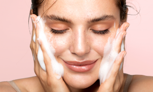 Bí quyết dưỡng da xinh, đón 8/3 lung linh cho chị em phụ nữ