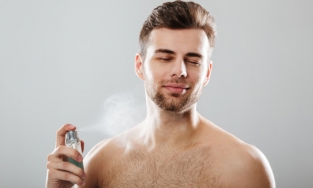 Các chàng đã biết sử dụng xịt khử mùi đúng cách?