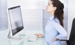 Ngồi làm việc liên tục việc ảnh hưởng đến cơ thể như thế nào?