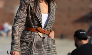 5 cách sử dụng thắt lưng chinh phục thời trang Thu Đông 2021