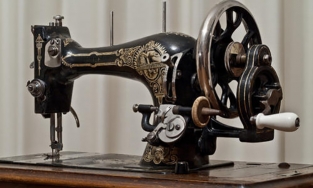 Giỗ Tổ ngành may (12 tháng 12 Âm lịch) và những điều cần biết để cúng Tổ ngành may