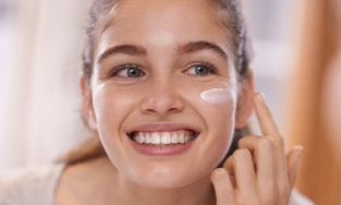 Nghỉ lễ 2/9 đi du lịch, đừng quên 7 điều này khi dưỡng da 