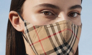 Chiêm ngưỡng chiếc khẩu trang hàng hiệu của Burberry