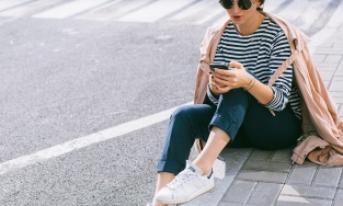 Diện đồ basic để không bao giờ phải lo hết mốt