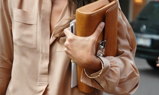 Những lưu ý khi mix&match trang phục màu trung tính