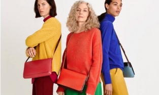 Cách phối màu quần áo độc đáo theo quy tắc đối lập bạn cần biết