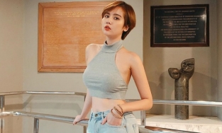 Huyền Lizzie khoe thân hình bỏng mắt trong bộ bikini màu xanh ngọc