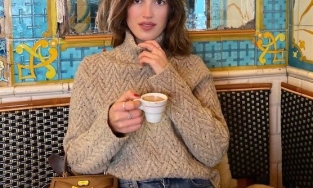 Cô gái ơi, cô cần những chiếc áo len này để mặc chuẩn Parisian Chic!