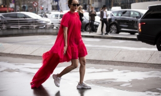 Chọn trang phục mùa lễ hội: Sắc tố da của bạn hợp với tone đỏ nào?