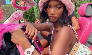 Bí quyết mặc đẹp với những món đồ biểu tượng thời trang Y2K