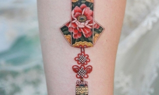 Thợ xăm Hàn Quốc và hình xăm ngọc bội lấy ý tưởng từ phụ kiện Hanbok