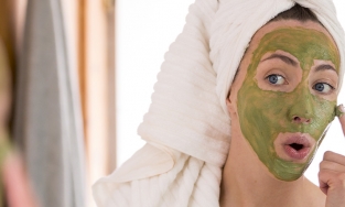 Muốn da đẹp ăn tết 2021 thì nhất định phải dùng đến 'trà xanh'