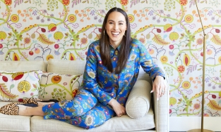 Prada mời cháu gái Phó tổng thổng Mỹ Kamala Harris làm người mẫu 