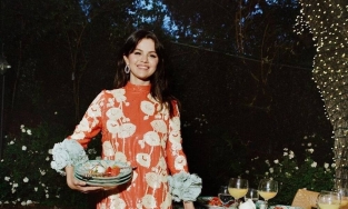 Selena Gomez mặc áo dài Việt Nam lên bìa Vogue tháng 4? 