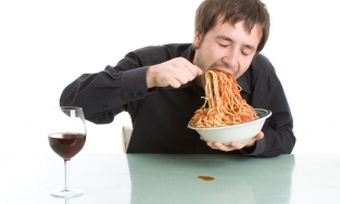 6 thói quen gây tăng cân mà nhiều người mắc phải