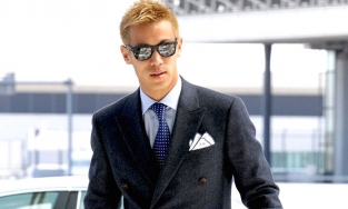 HLV trưởng ĐT Campuchia Keisuke Honda: HLV có gu thời trang sành điệu nhất AFF Cup 2021