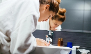 Top 20 cách làm hết sưng mắt nhanh nhất tại nhà chỉ sau một đêm