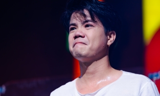 Đinh Mạnh Ninh ra mắt album Make it together
