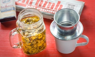 Trà hoa cúc - thức uống dân dã nhưng ngon nổi tiếng của Hải Phòng