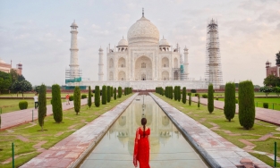 Taj Mahal, ngôi đền nổi tiếng tượng trưng cho tình yêu ở Ấn Độ