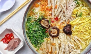 Cách nấu bún thang ngon, hướng dẫn chi tiết để vụng mấy cũng nấu thành công