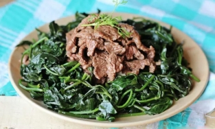 Cách làm rau lang xào thịt bò dân dã mà ngon cơm, lạ miệng cho cả gia đình