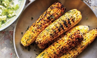 Cách làm món bắp nướng mỡ hành thơm nức cho bữa ăn vặt chiều mưa