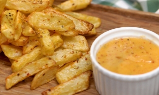 Cách làm sốt chấm khoai tây chiên, giúp món ăn khoái khẩu ngon bội phần