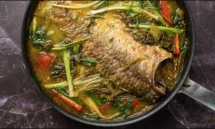 Cách làm cá chép om dưa ngon như nhà hàng, ăn cơm hay bún đều ngon