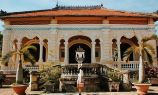 4 dinh thự cổ trăm năm tuổi có vạn góc chụp dành cho team 'sống ảo' khi du lịch miền Tây