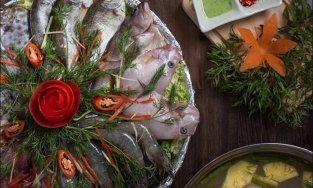 Lẩu lạp xạp, món ăn thú vị từ tên gọi đến hương vị của Quảng Ninh