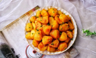 Cách làm khoai tây rim mặn ngọt lạ miệng, dù ăn chay hay ăn mặn đều gật gù khen ngon