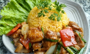 Cách làm gà lúc lắc ăn với cơm trắng để bữa trưa văn phòng thêm chất lượng