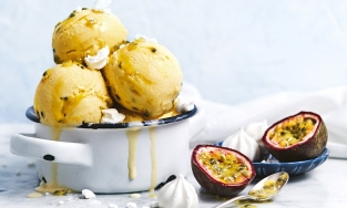 Cách làm kem chanh dây mềm mịn, mát lạnh mà không bị đá dăm để giải nhiệt mùa hè