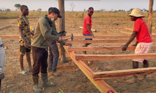 Quang Linh Vlogs khoe bữa trưa, fan ùa vào xót xa, có người nghiêm khắc nhắc nhở