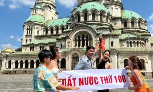 Cặp đôi 9X đam mê du lịch và hành trình cán mốc 100 quốc gia 'không hẹn mà gặp' cùng nhau