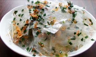 Cách làm bánh tráng mỡ hành tại nhà đơn giản mà ngon như ngoài hàng