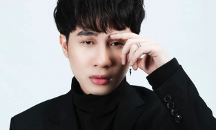 Jack ngày càng ghi điểm với gu thời trang chững chạc, tinh tế