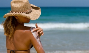 Học cách sử dụng kem chống nắng hiệu quả của phụ nữ Hàn