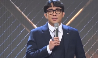 Đọ tóc mới với Sơn Tùng M-TP, Trấn Thành ôm quả đắng